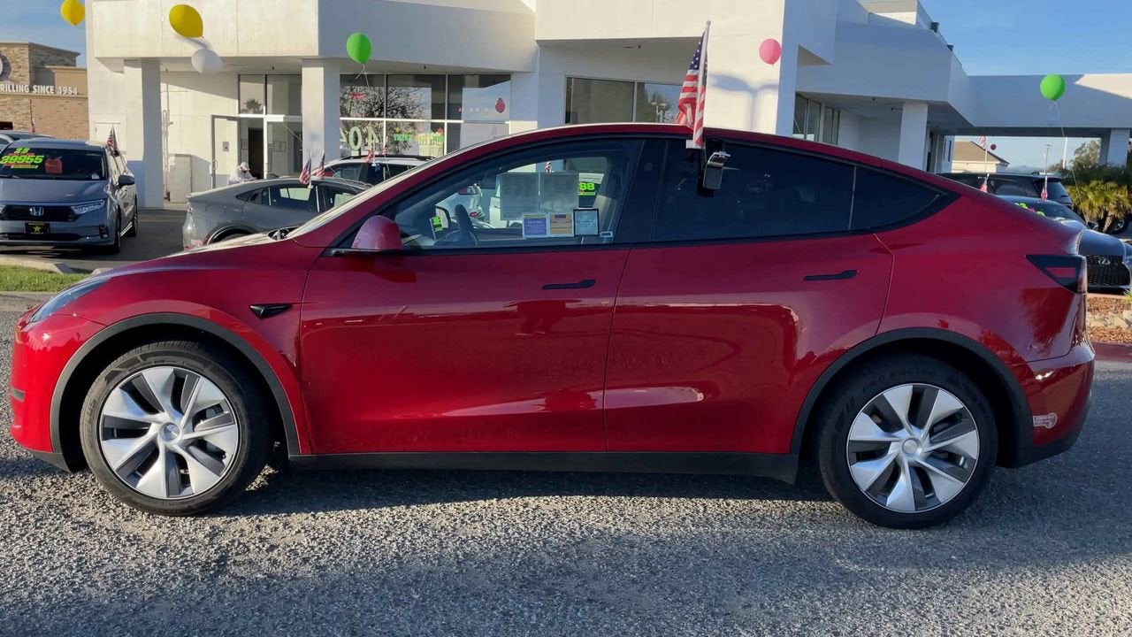 2023 Tesla Model Y Long Range