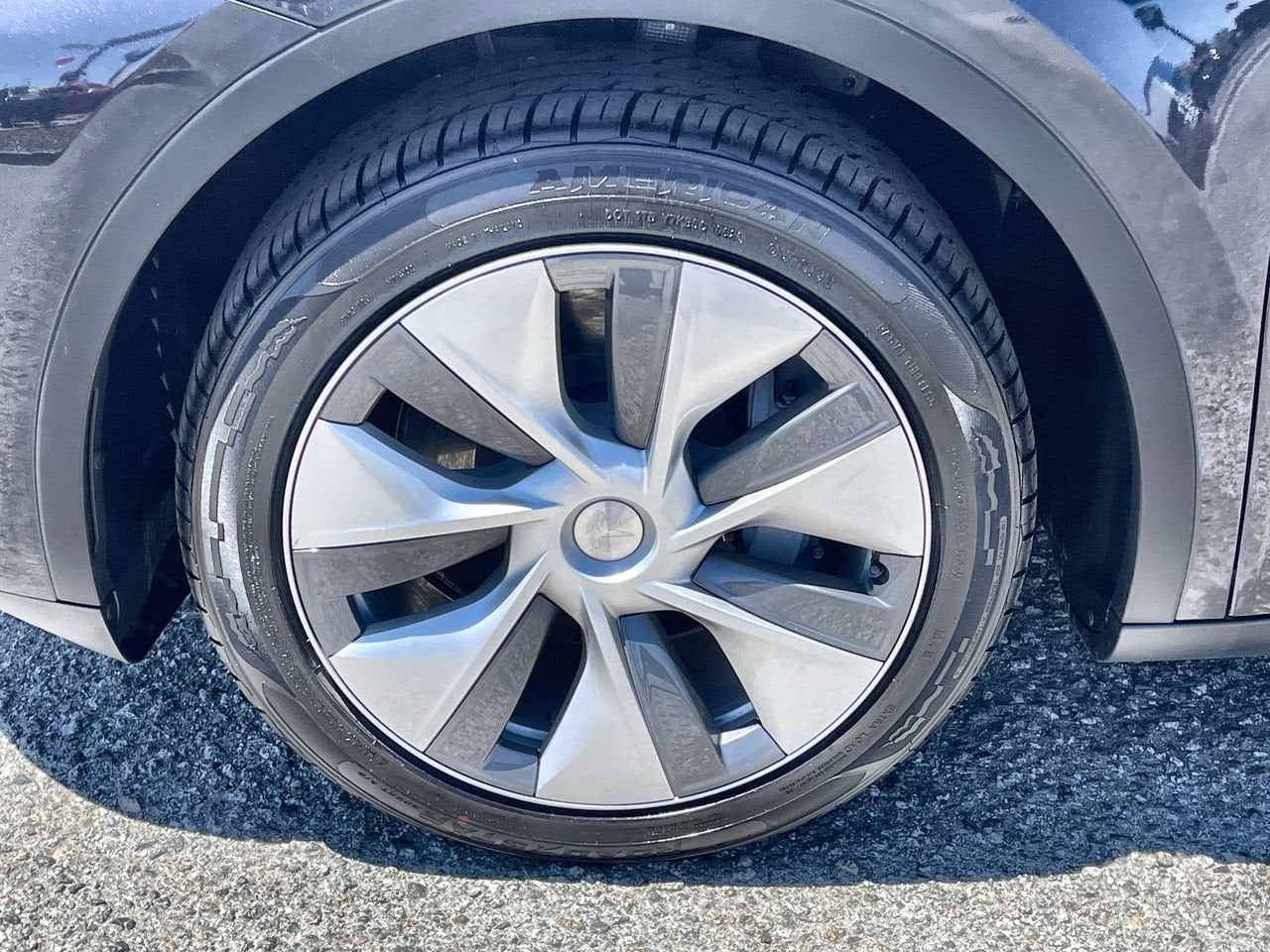 2024 Tesla Model Y Long Range