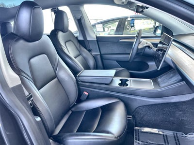 2024 Tesla Model Y Long Range