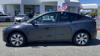 2024 Tesla Model Y Long Range