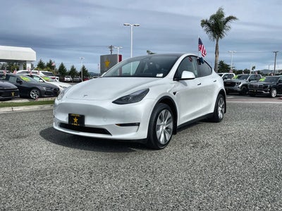 2024 Tesla Model Y Long Range