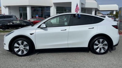 2024 Tesla Model Y Long Range