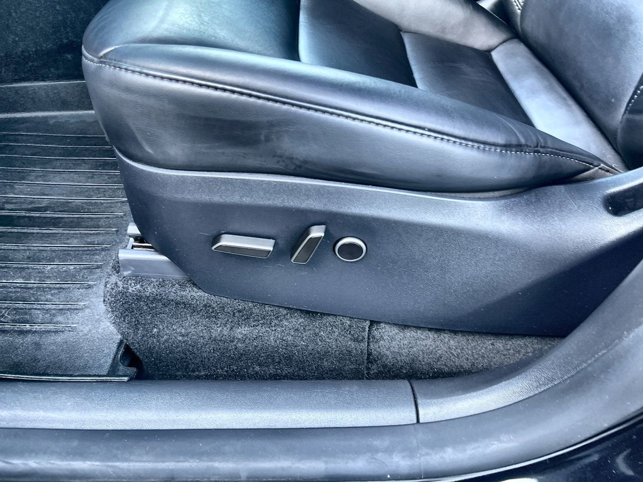 2024 Tesla Model Y Performance