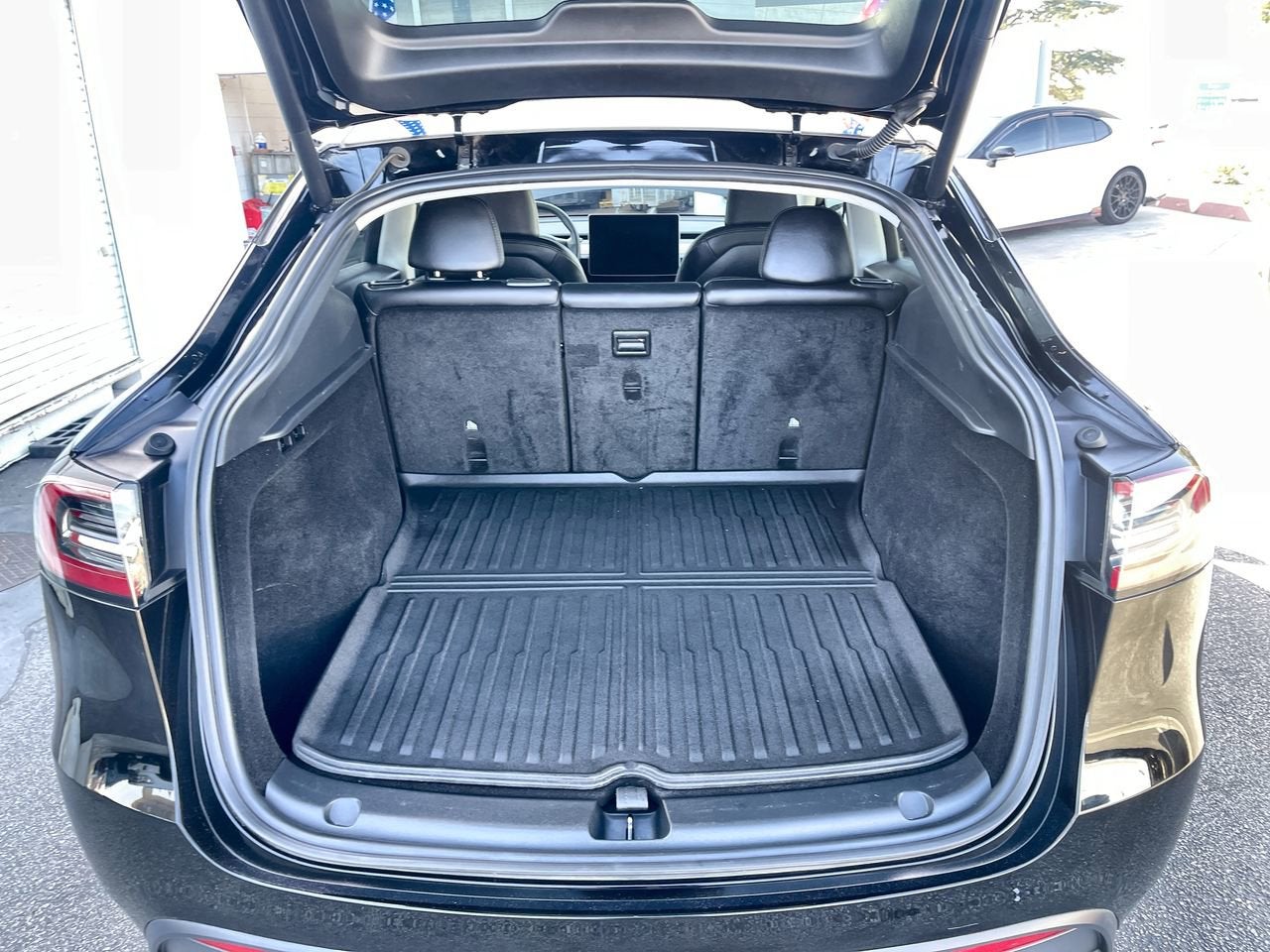 2024 Tesla Model Y Performance