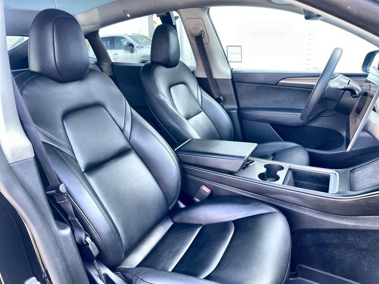 2024 Tesla Model Y Performance