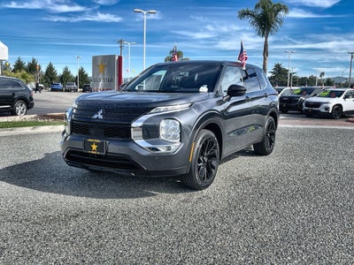2024 Mitsubishi Outlander SE
