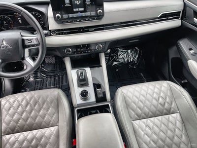 2024 Mitsubishi Outlander SEL