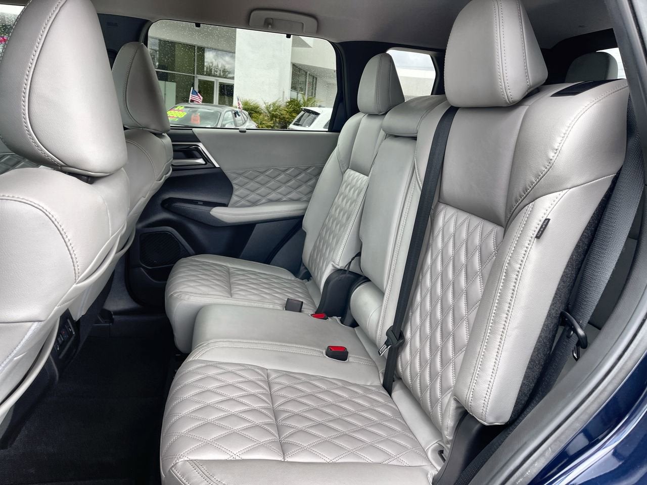 2024 Mitsubishi Outlander SEL