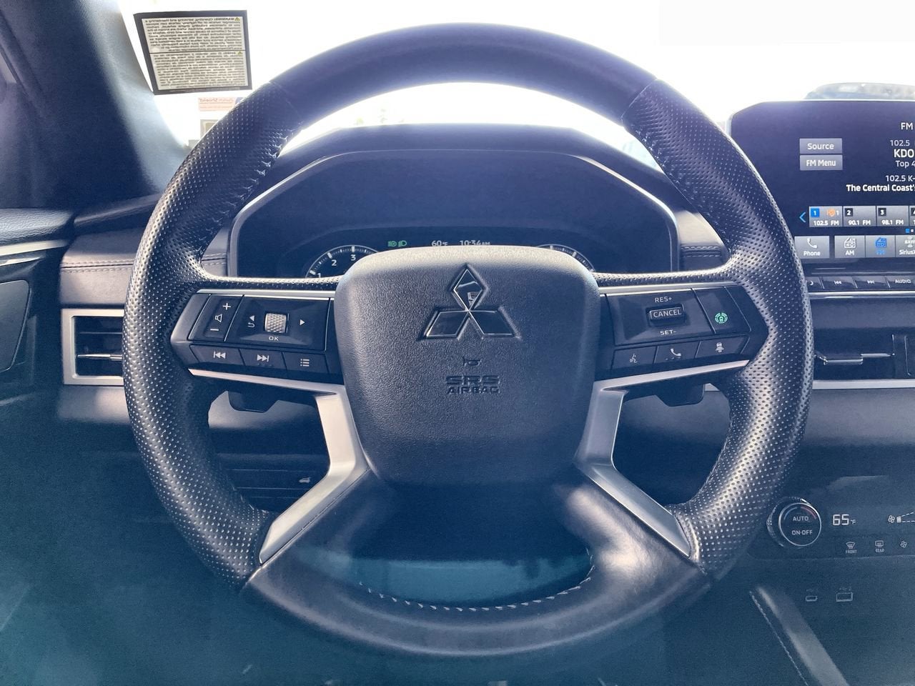 2024 Mitsubishi Outlander SE