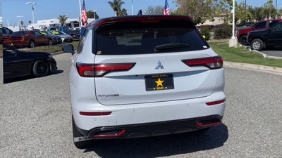 2024 Mitsubishi Outlander SE