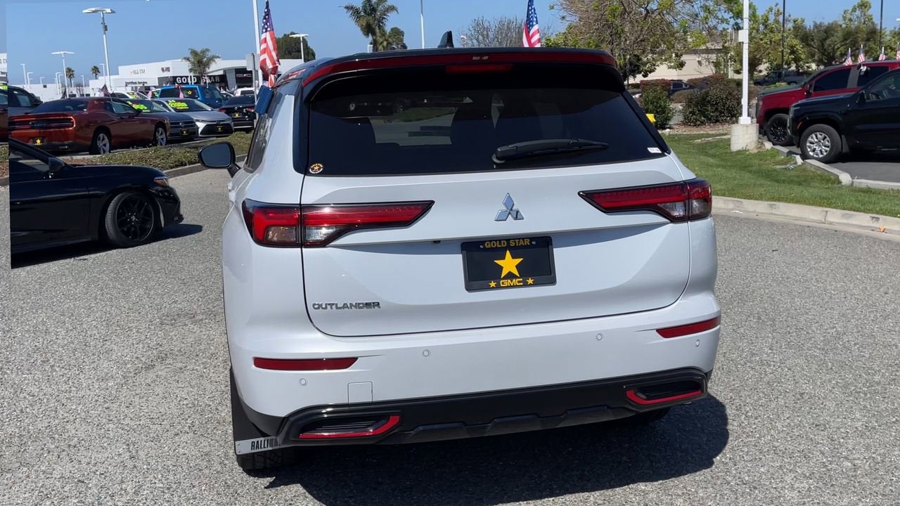 2024 Mitsubishi Outlander SE