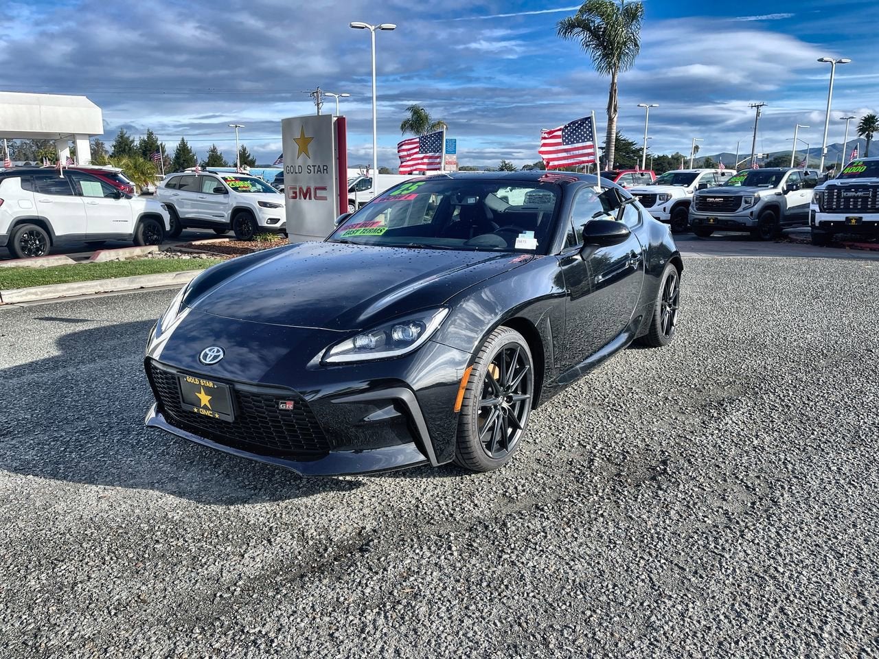 2025 Toyota GR86 Premium