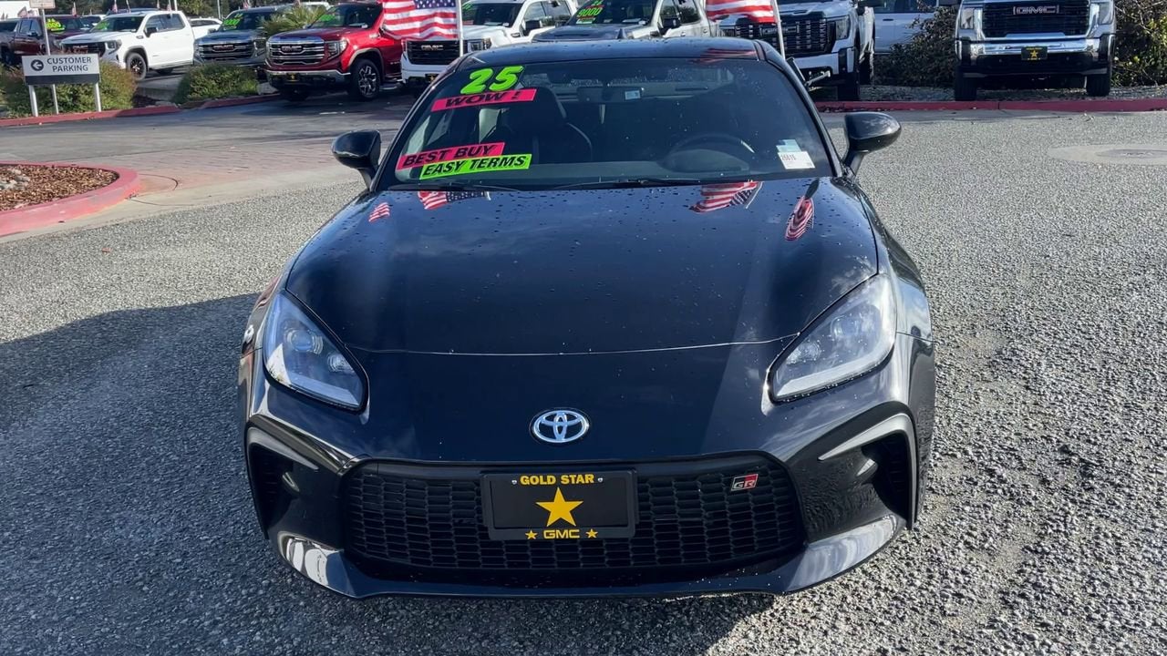 2025 Toyota GR86 Premium