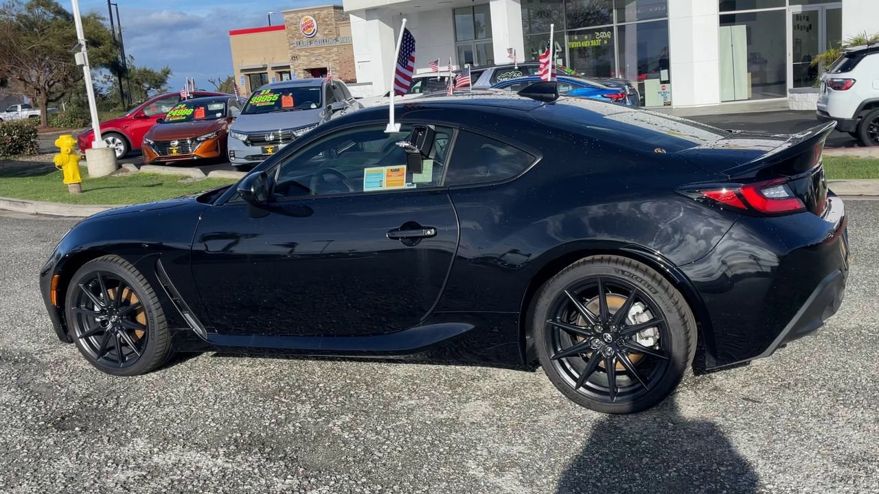 2025 Toyota GR86 Premium