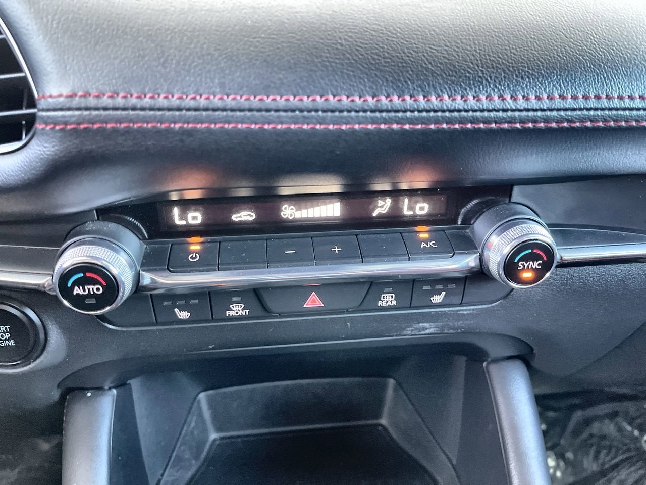 2022 Mazda Mazda3 Sedan Carbon Edition