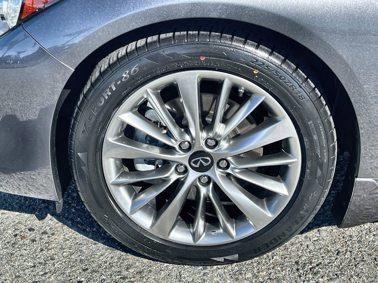 2023 INFINITI Q50 LUXE