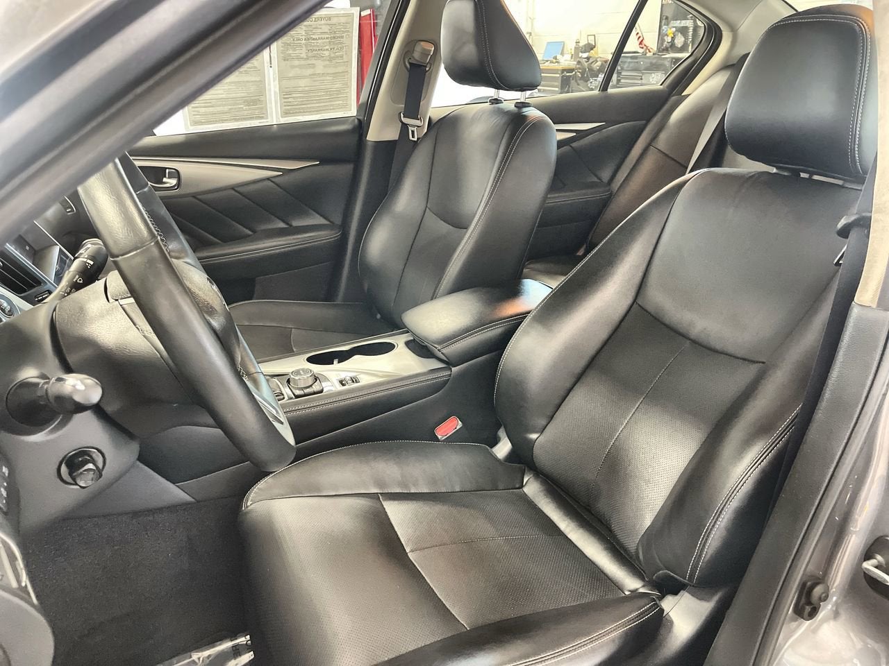 2023 INFINITI Q50 LUXE