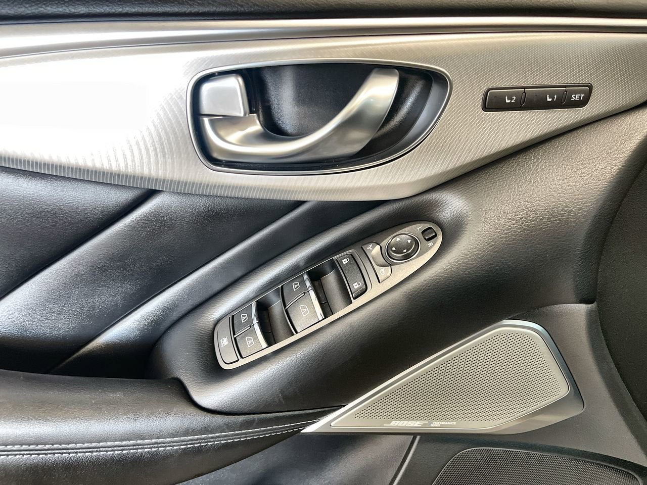 2023 INFINITI Q50 LUXE