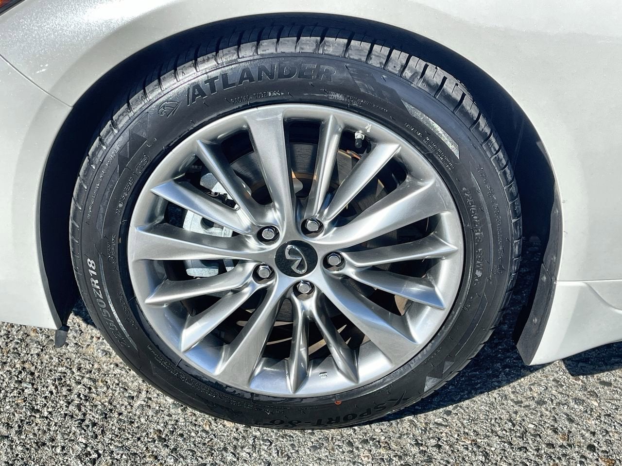 2022 INFINITI Q50 LUXE