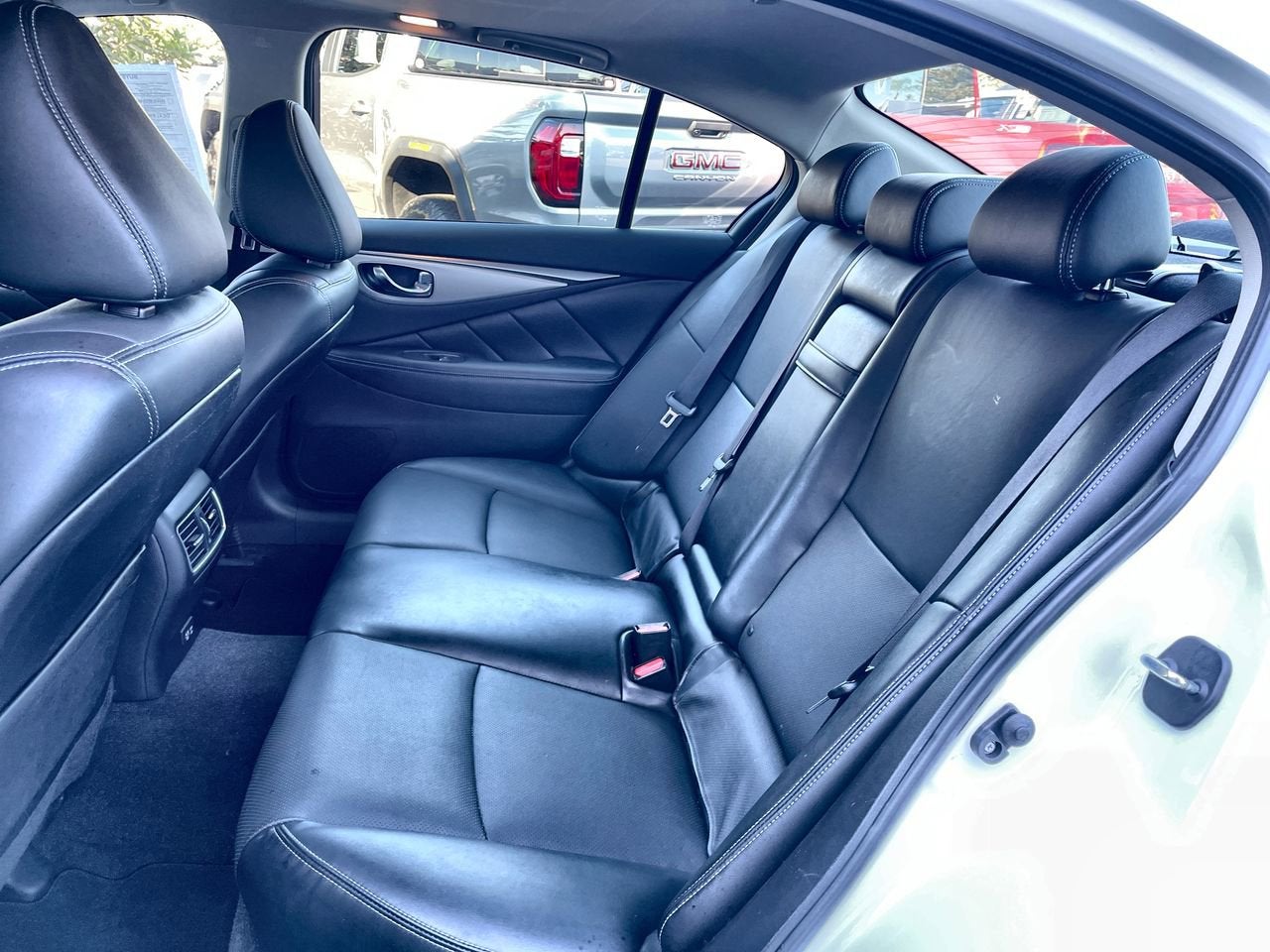 2022 INFINITI Q50 LUXE