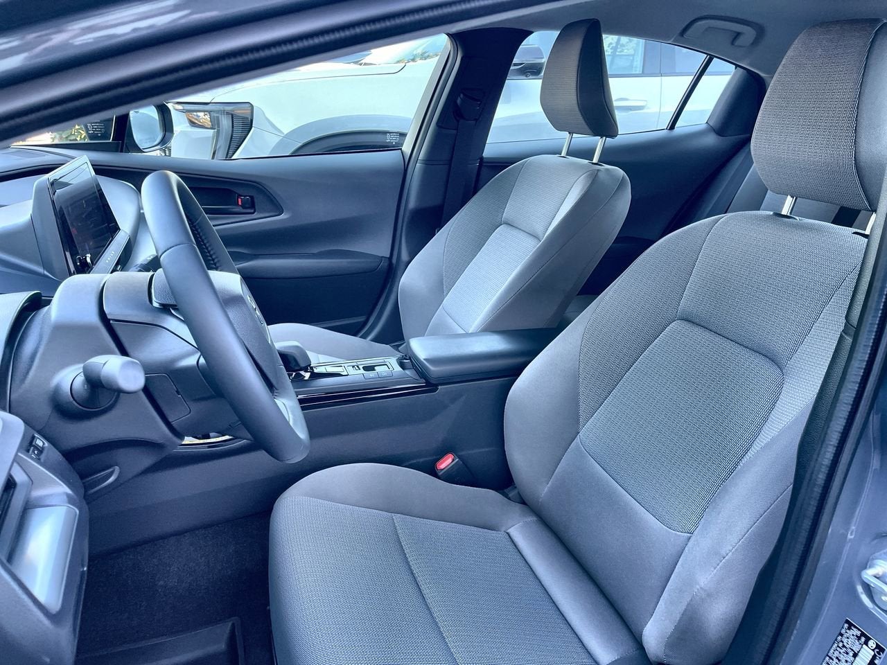 2025 Toyota Prius LE