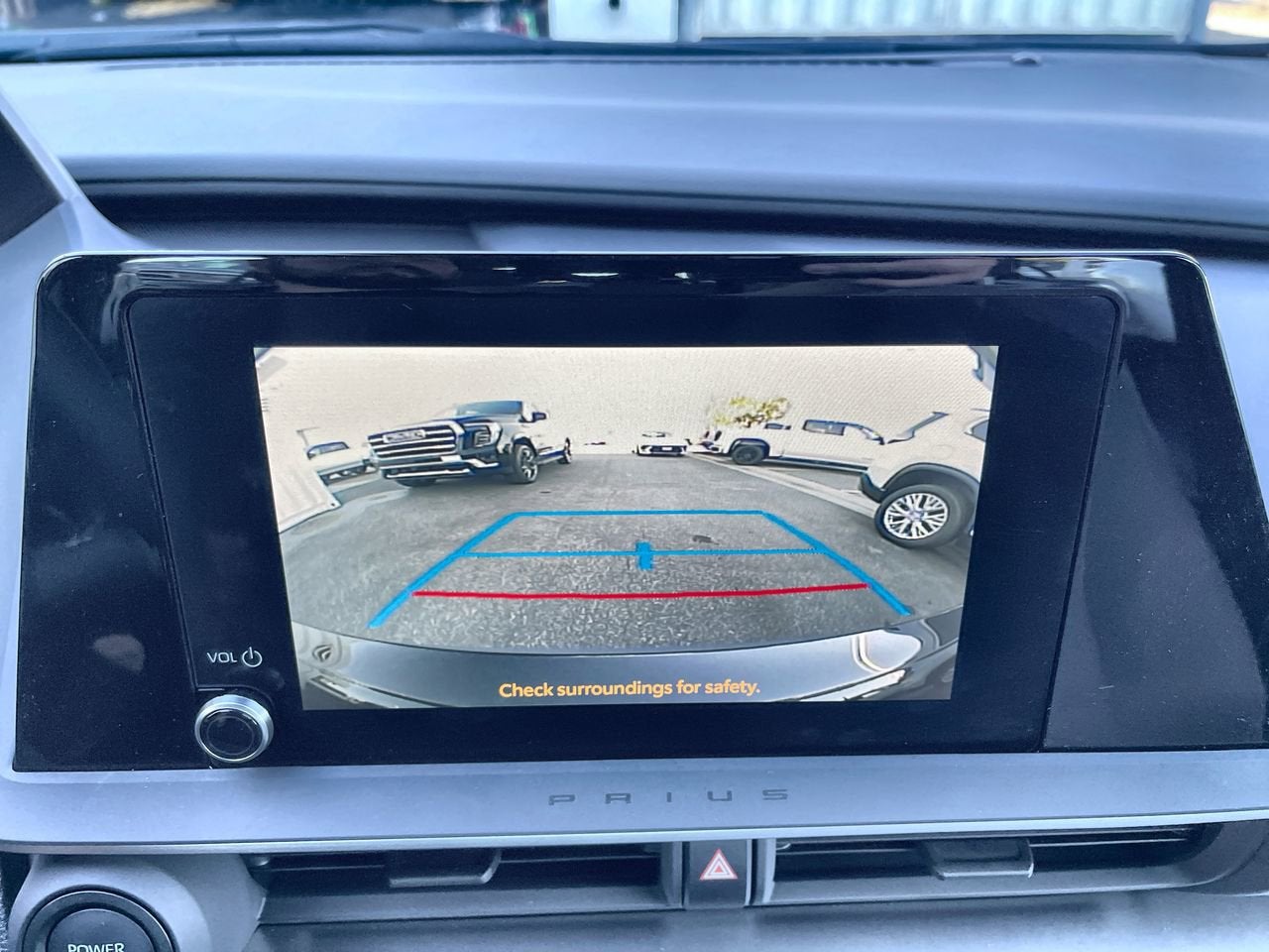 2025 Toyota Prius LE