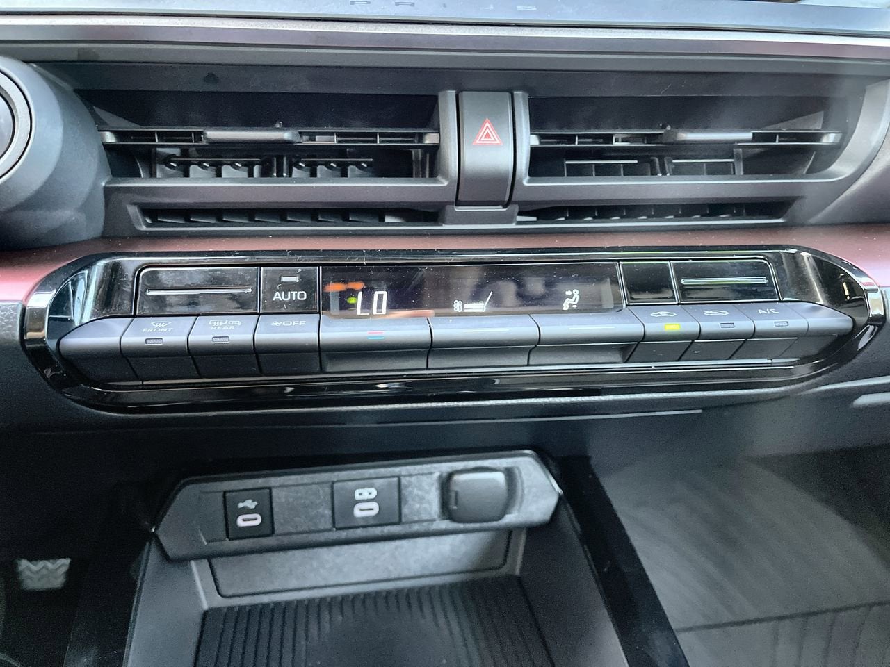 2024 Toyota Prius Prime SE