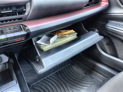 2024 Toyota Prius Prime SE