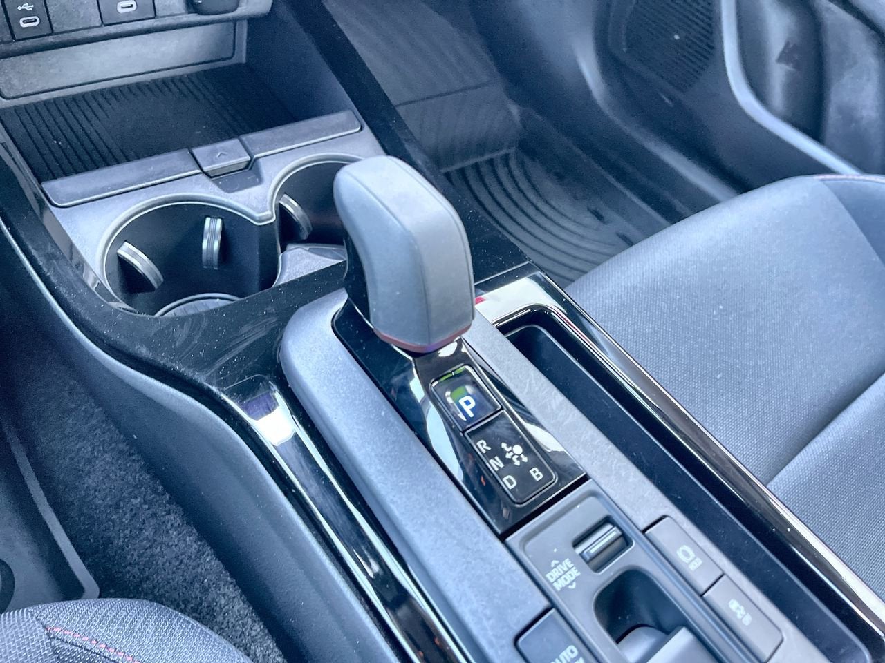 2024 Toyota Prius Prime SE