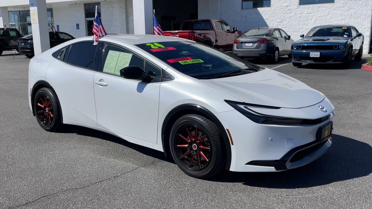 2024 Toyota Prius Prime SE