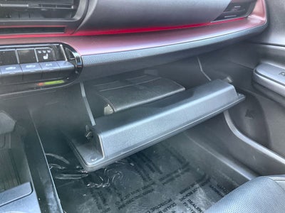 2024 Toyota Prius Prime SE