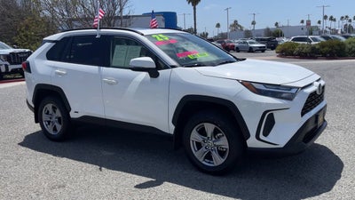 2025 Toyota RAV4 Hybrid XLE