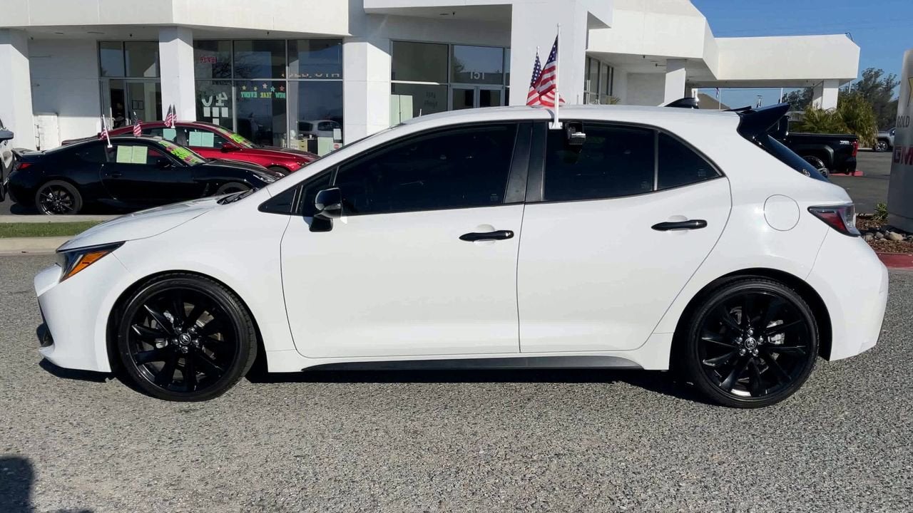 2022 Toyota Corolla Hatchback SE