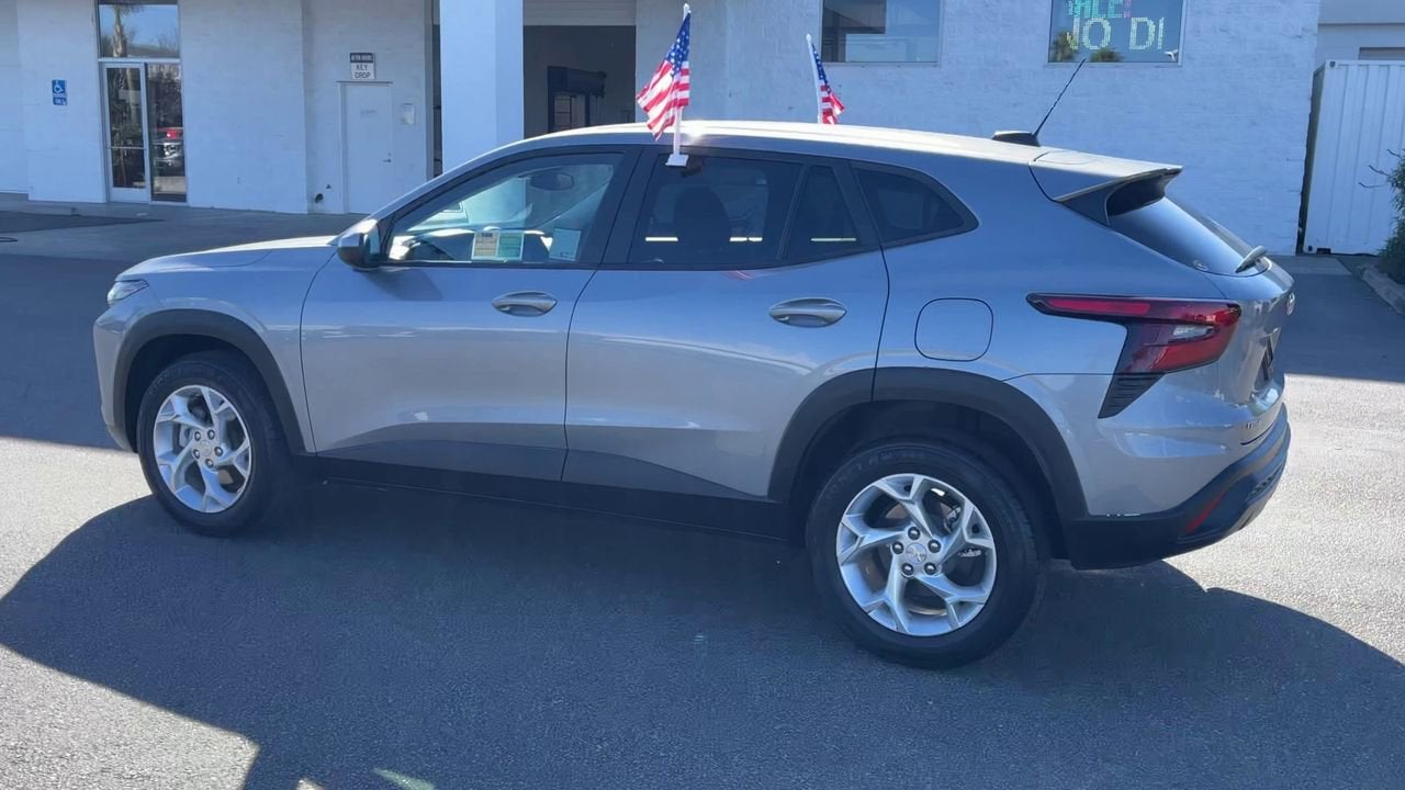 2024 Chevrolet Trax LS