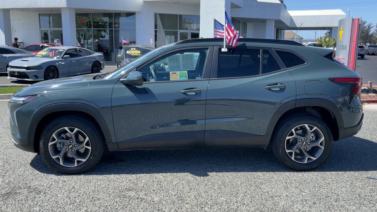 2025 Chevrolet Trax LT