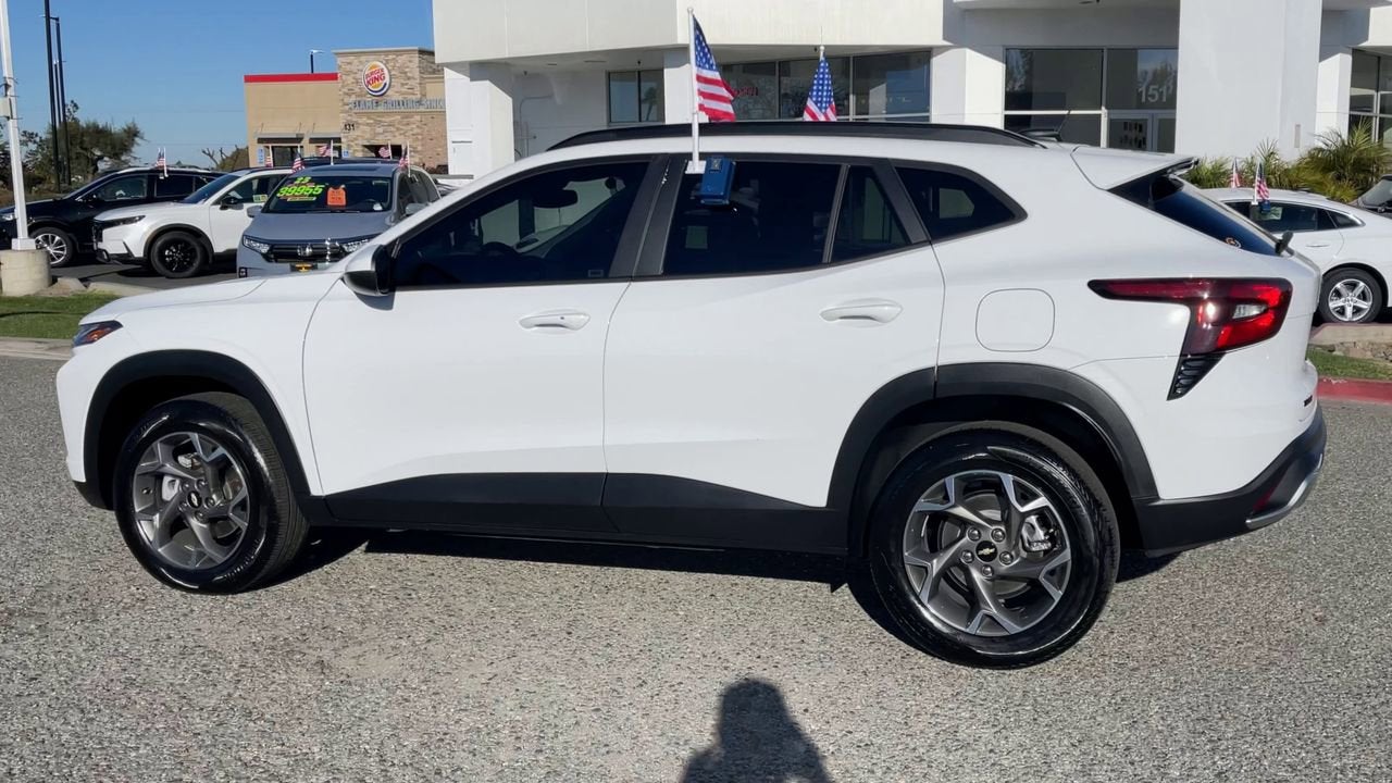 2025 Chevrolet Trax LT