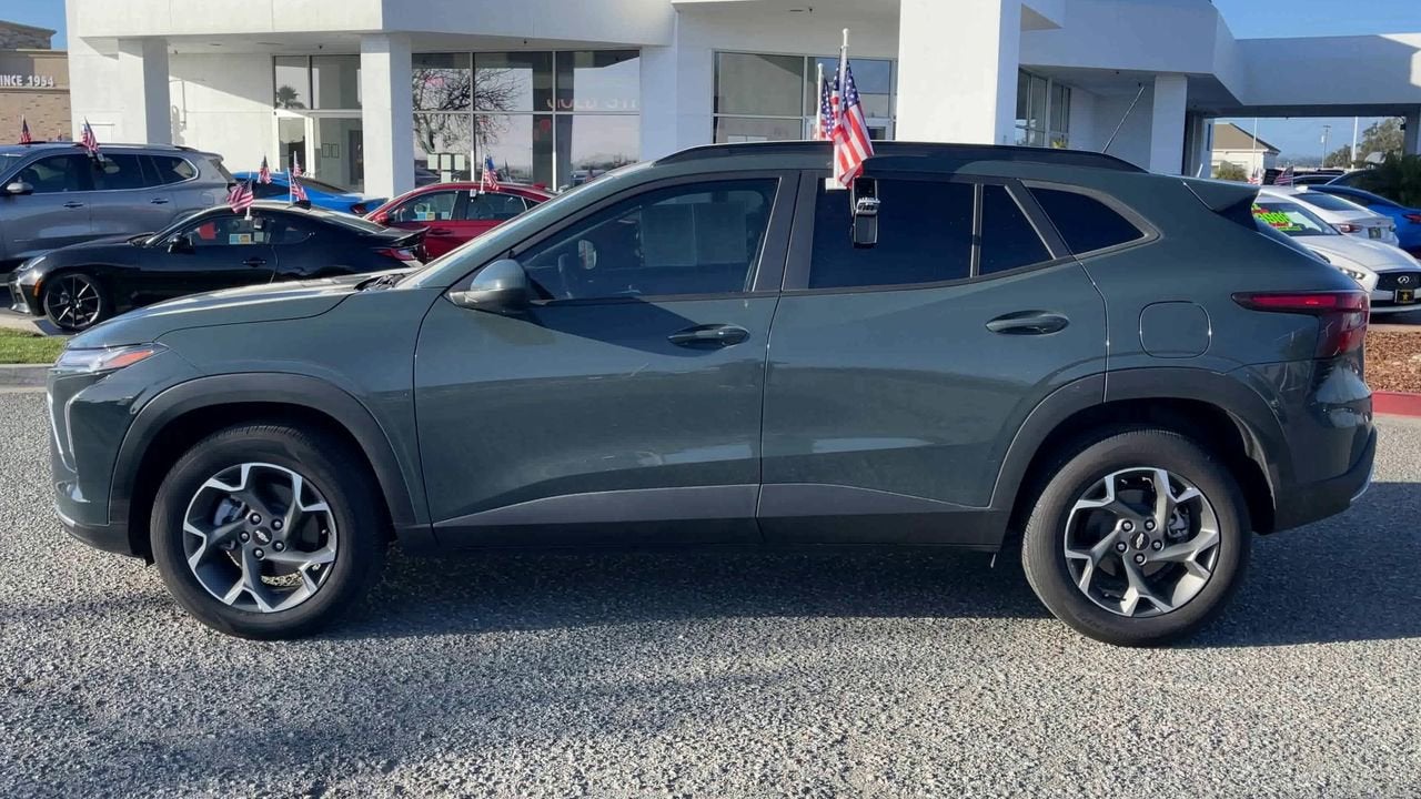 2025 Chevrolet Trax LT