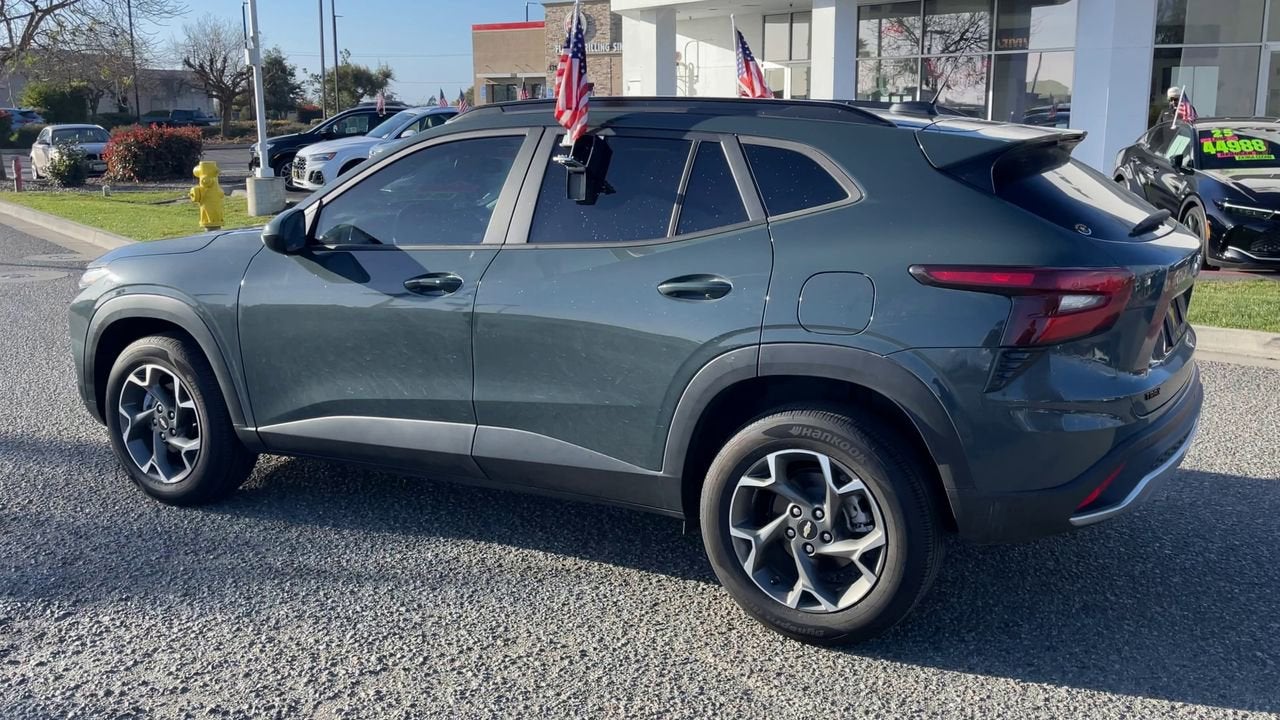 2025 Chevrolet Trax LT