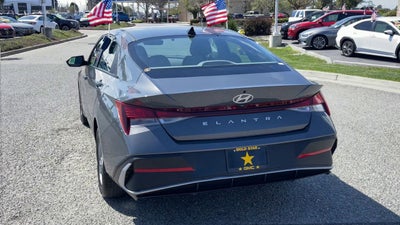 2025 Hyundai Elantra SE