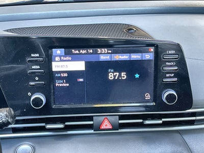 2022 Hyundai Elantra SEL