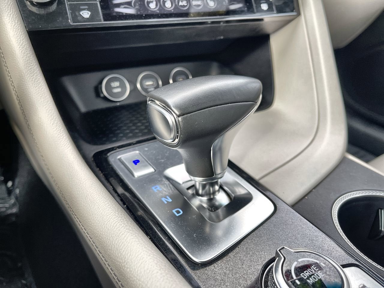 2024 Genesis G70 2.5T