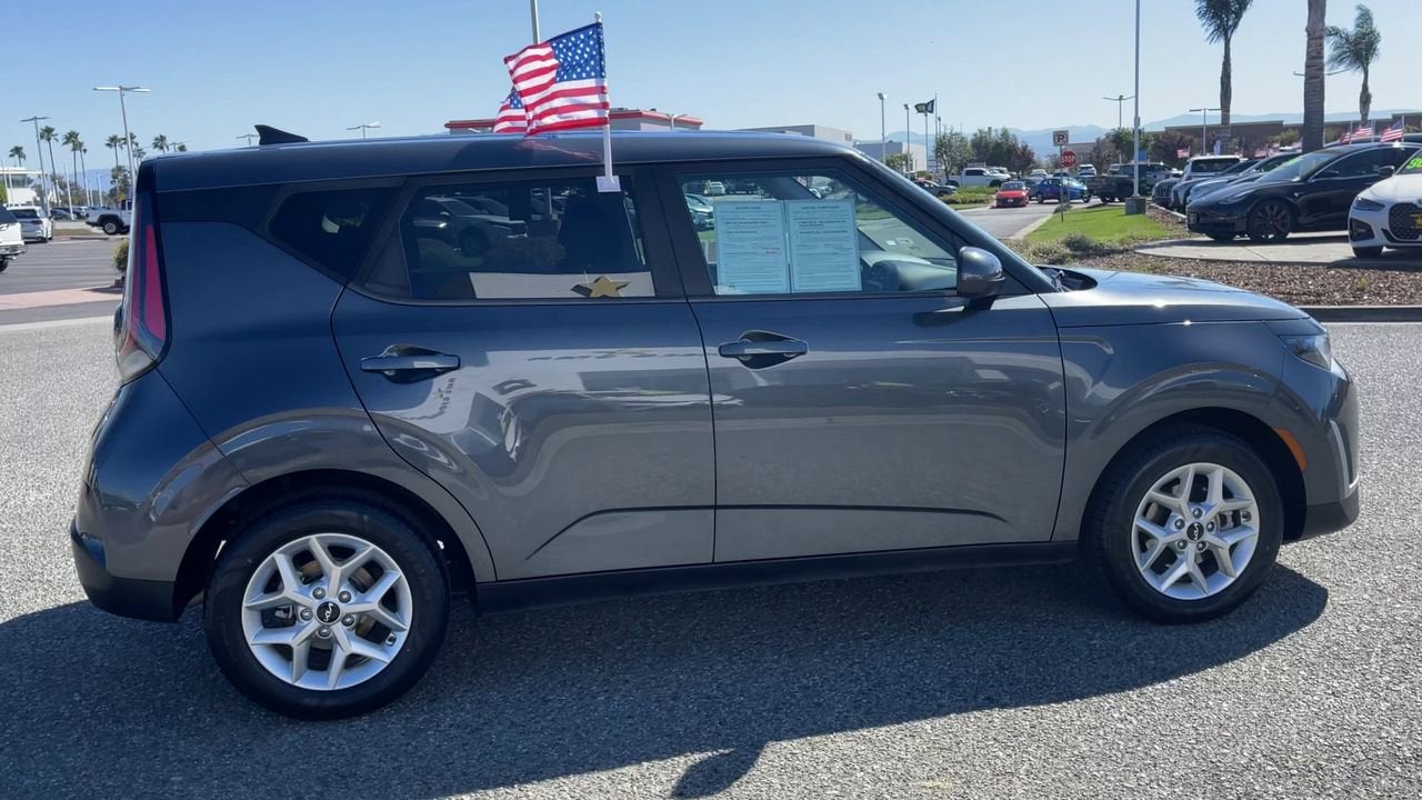 2023 Kia Soul LX