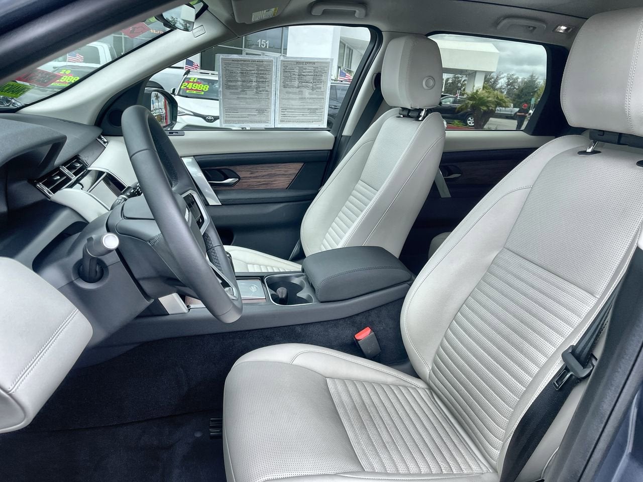 2023 Land Rover Discovery Sport SE