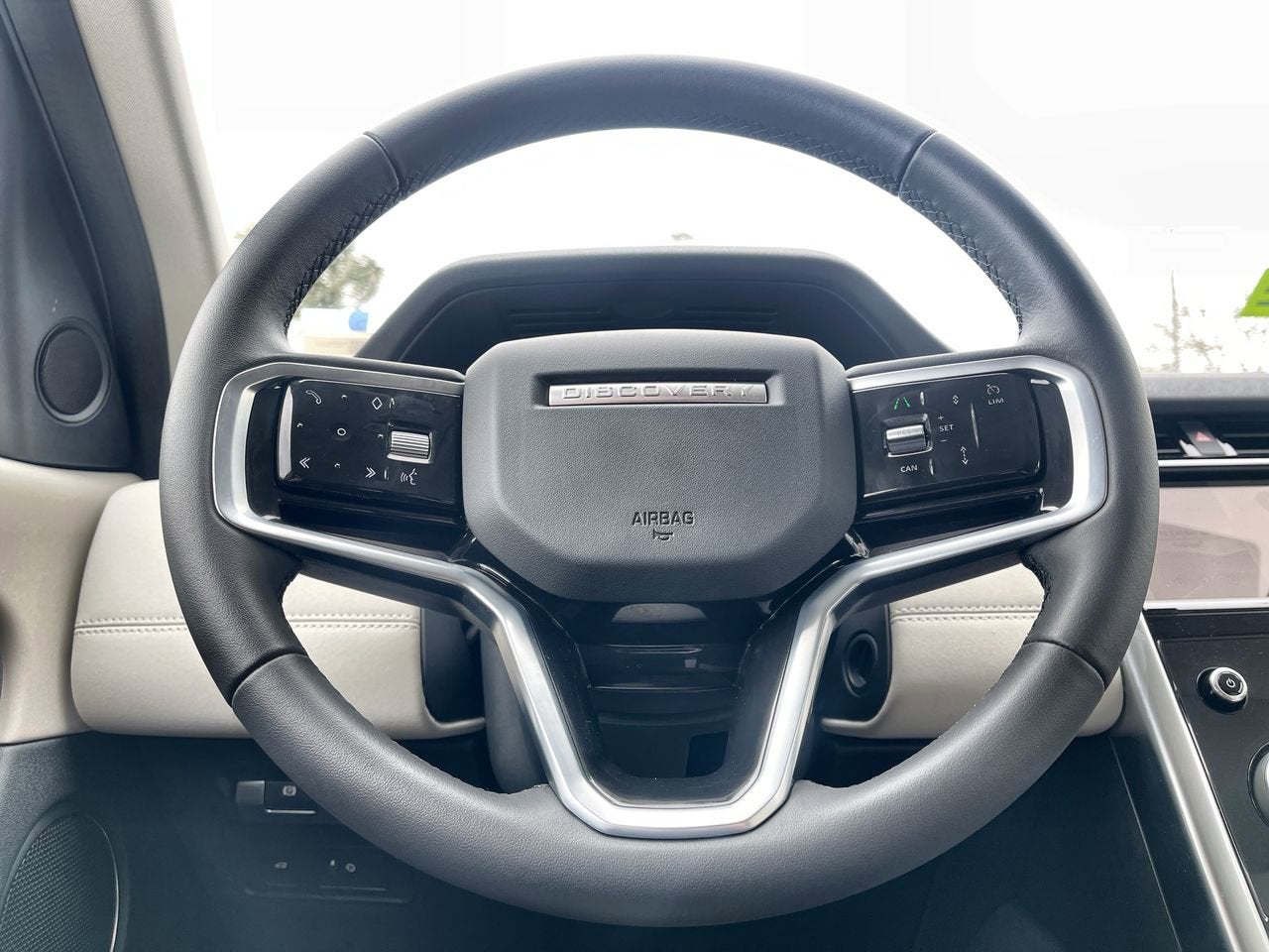 2023 Land Rover Discovery Sport SE