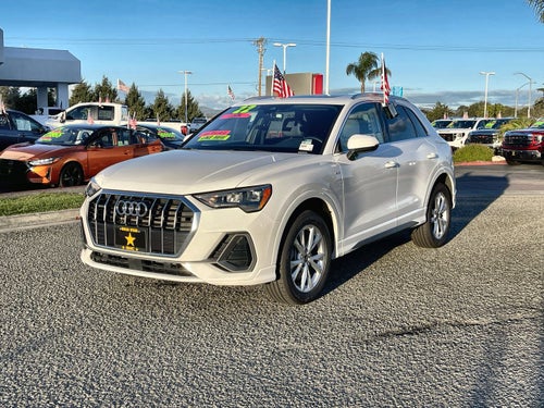 2022 Audi Q3 S line Premium