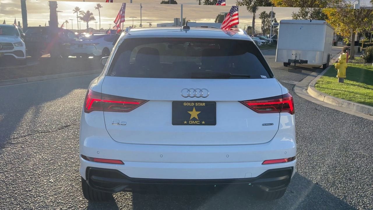 2022 Audi Q3 S line Premium