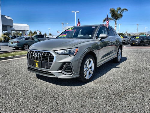 2022 Audi Q3 S line Premium
