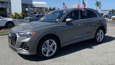 2022 Audi Q3 S line Premium