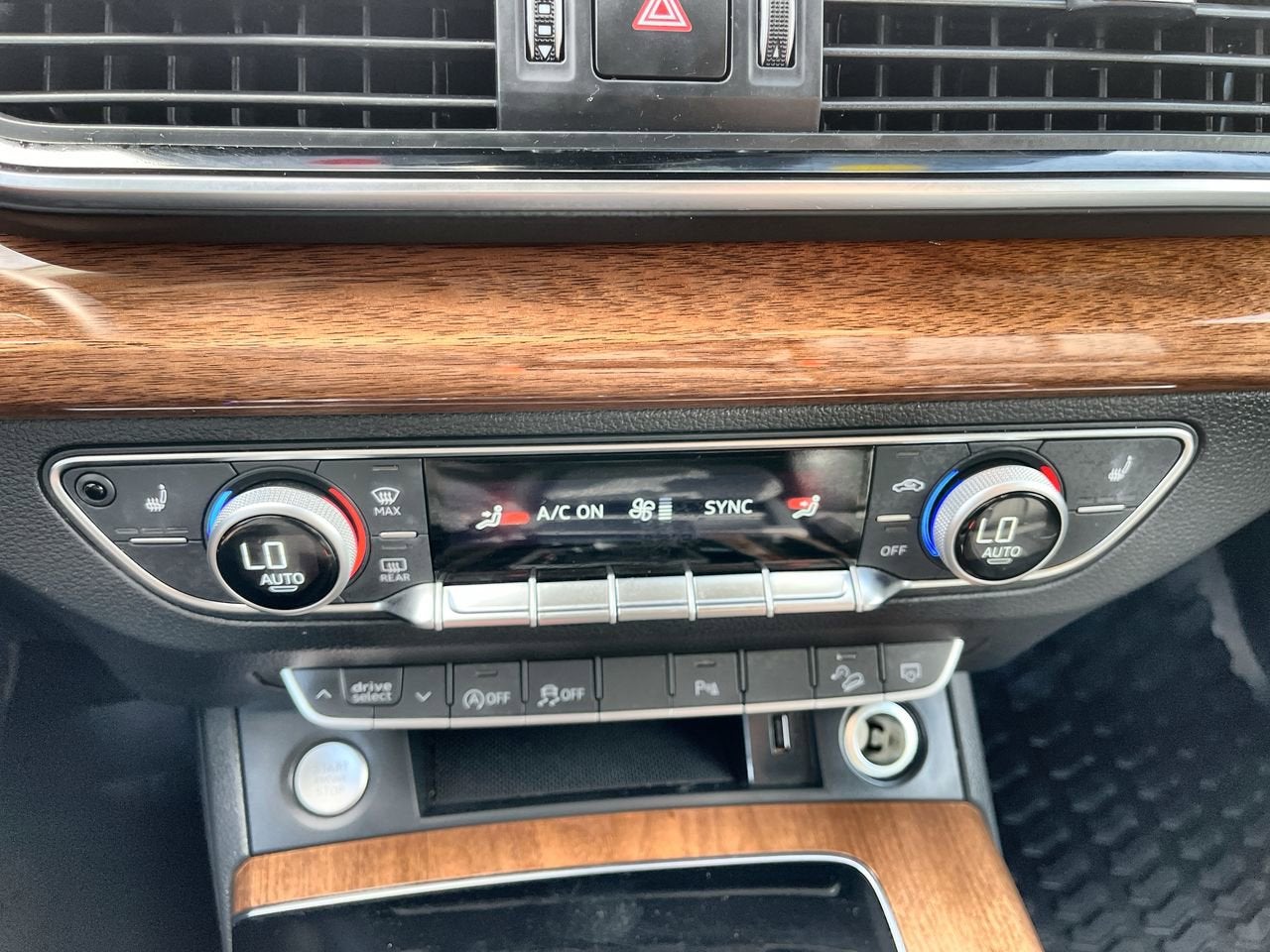 2023 Audi Q5 S line Premium