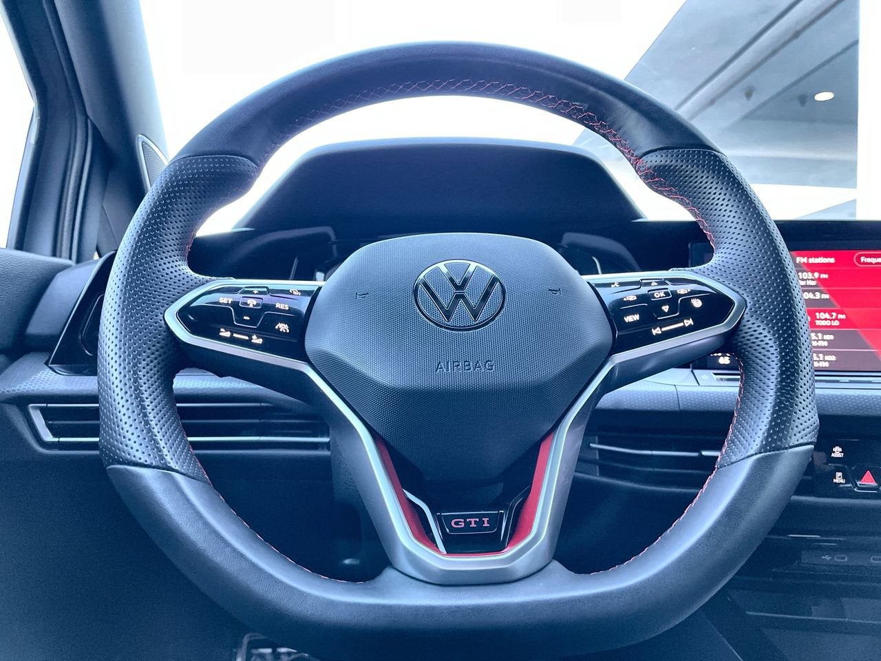 2024 Volkswagen Golf GTI 380 SE
